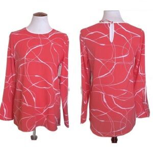 Vince Camuto (NWT) Lightweight Pink Blouse w/White Designs (Size: XS)